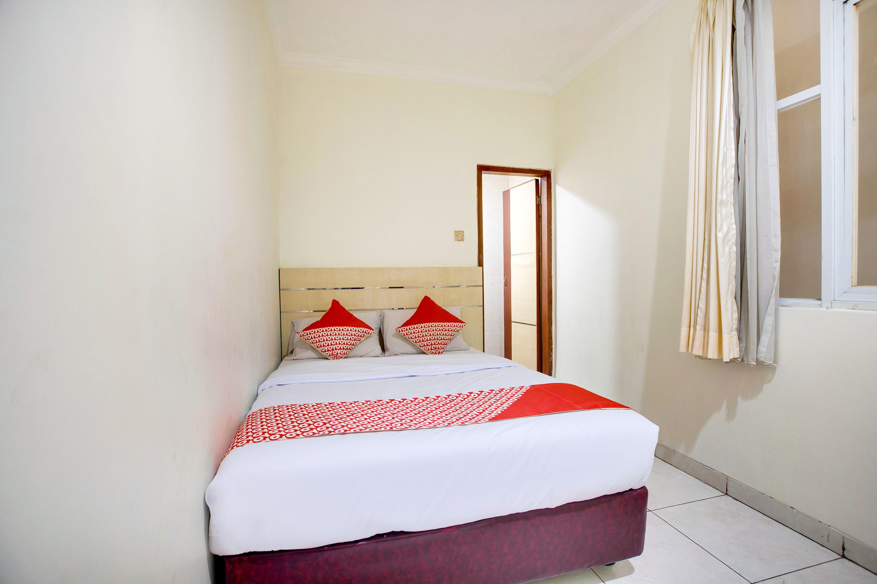 Reddoorz @ Hotel Arimbi Dewi Sartika Baru Bandung Kültér fotó